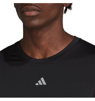 CAMISETA ADIDAS TECHFIT TÉCNICA NGR
