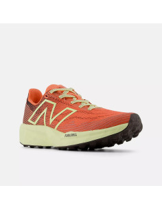 ZAPATILLA TRAIL NEW BALANCE FUELCELL VENYM 2