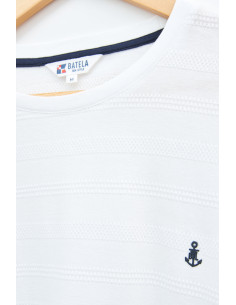 CAMISETA DE MANGA CORTA, CUELLO REDONDO Y PUNTO PIQUÉ 2