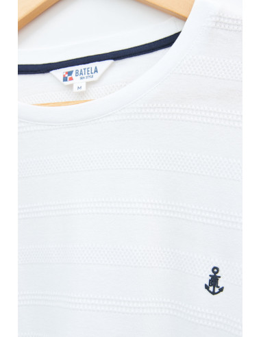 CAMISETA DE MANGA CORTA, CUELLO REDONDO Y PUNTO PIQUÉ