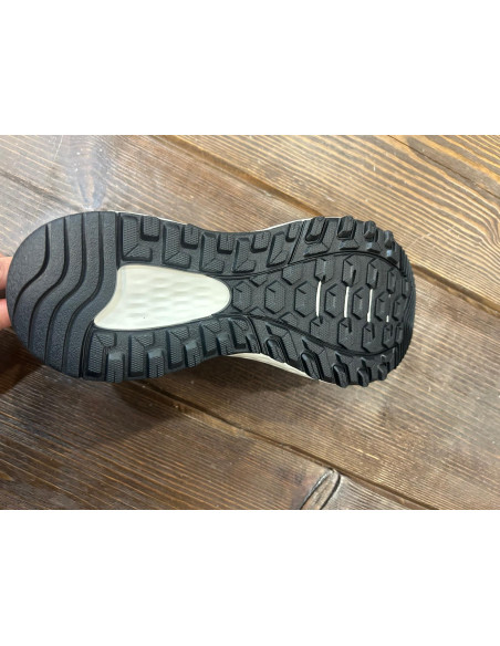 ZAPATILLA TRAIL NEW BALANCE 410v8