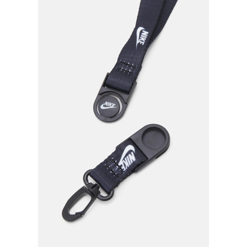 CUELGA LLAVES NIKE CLUB NGR