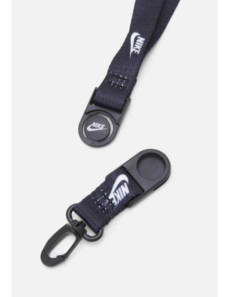 CUELGA LLAVES NIKE CLUB NGR