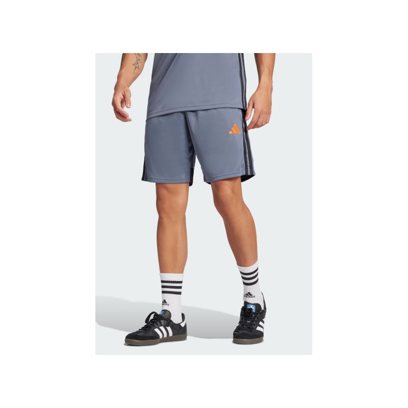 PANTALON CORTO TRES RALLAS CLASIC COLOR GRIS