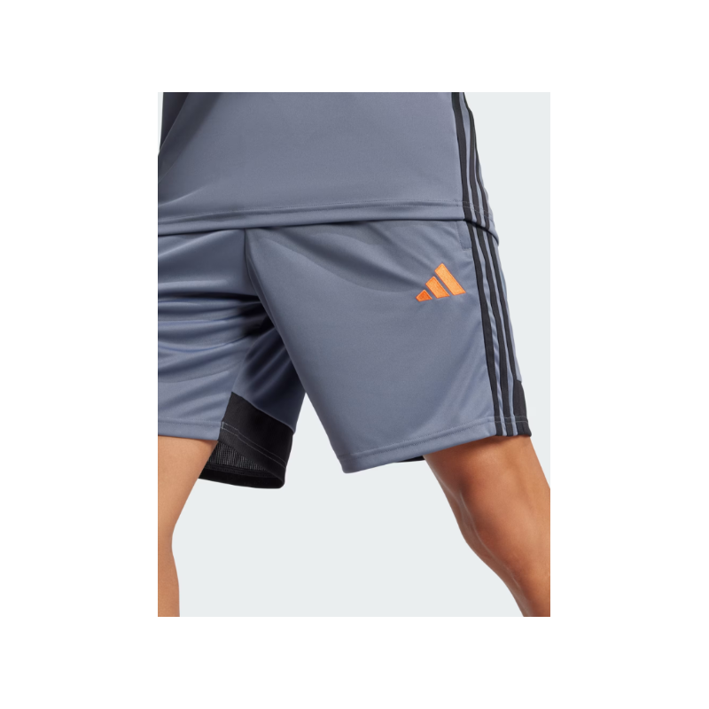 PANTALON CORTO TRES RALLAS CLASIC COLOR GRIS