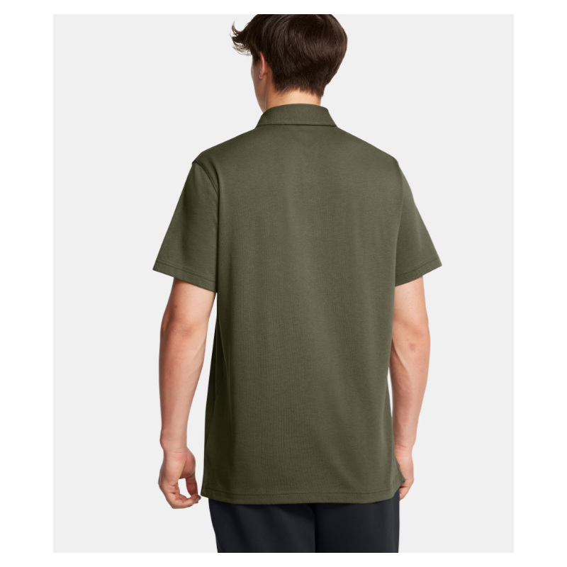POLO CORTO LISO UNDER ARMOUR COLOR KAKI