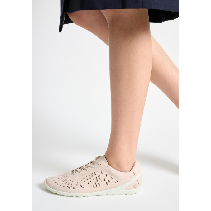 ZAPATO ECCO BIOM LITE COLOR BEIGE
