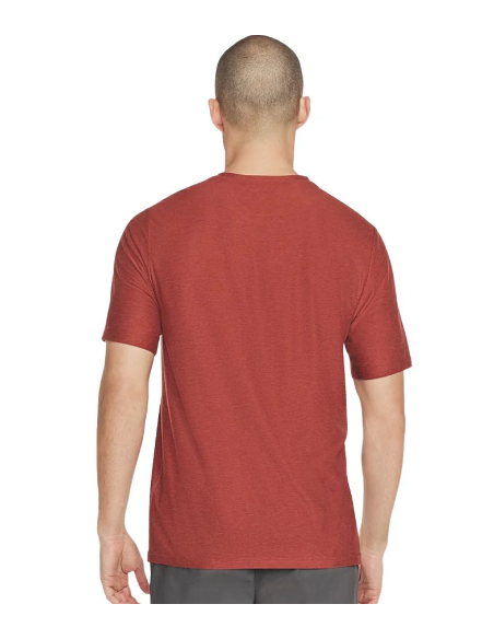 CAMISETA CORTA SKECHERS COLOR GRANATE
