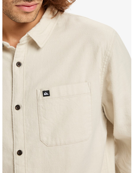 CAMISA HOMBRE FRANELA TEJIDO AGRADABLE COLOR CRUDO MARCA QUIKSILVER