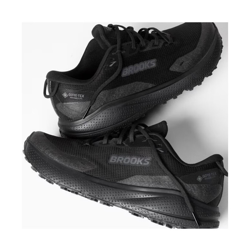 ZAPATILLA Sra BROOKS Divide 6 GTX NEGRO