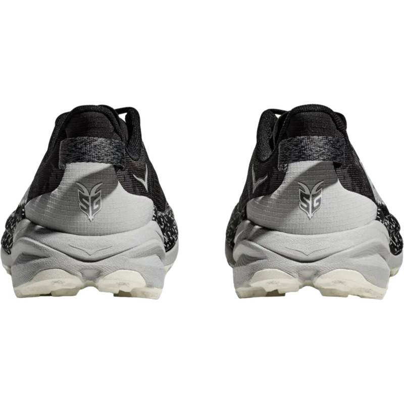 ZAPATILLA TRAIL HOKA SPEEDGOAT 6 NGR/GRIS