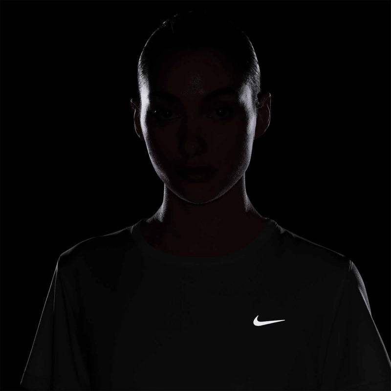 NIKE TEMPO WOMEN'S DRI-FIT SHORT-SL