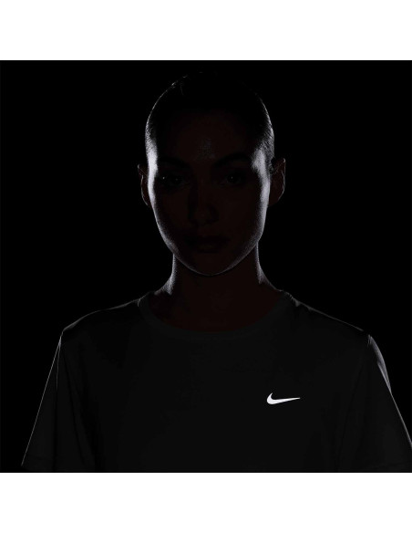 NIKE TEMPO WOMEN'S DRI-FIT SHORT-SL