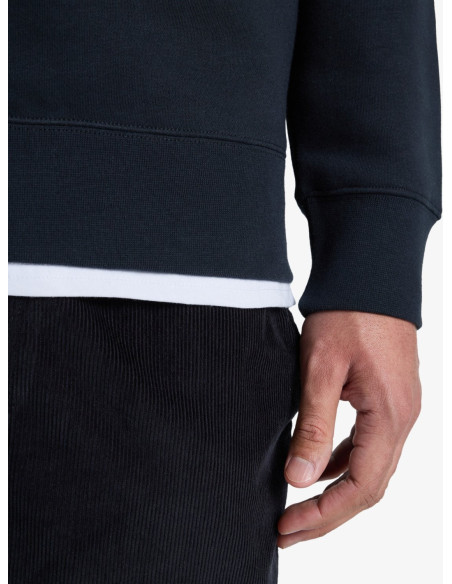 SUDADERA C/CAJA NGR´26